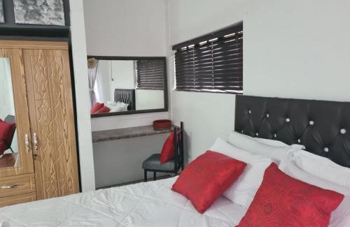 Meer En See House | Chantelle's Overnight Room