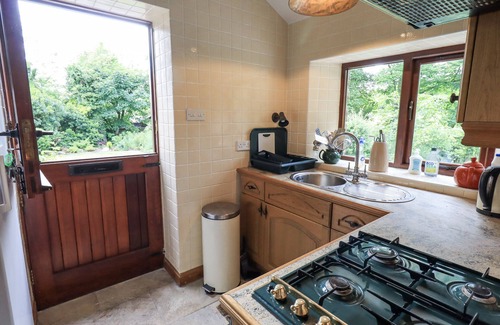 Ennerdale Bridge Cottage | CHAPEL COTTAGE, family friendly, with open fire in Ennerdale