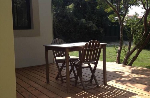 Carcassonne Cottage | Character house at the foot of the city