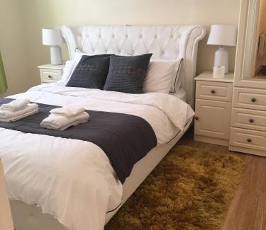 Abbey Wood Apartment | Charimore Executive Apartment