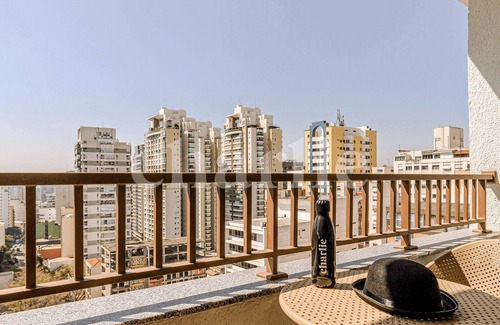 Consolacao Apartment | Charlie Nik Paulista