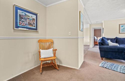 Chincoteague House | Charlie's Cove - Pet friendly w/Fenced yard!