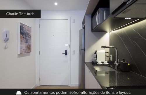Mont'Serrat Apartment | Charlie The Arch Moinhos