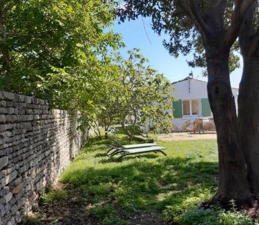 Saint-Clement-des-Baleines House | Charmante maison de plain pied avec 700m2 de jardin cloturé