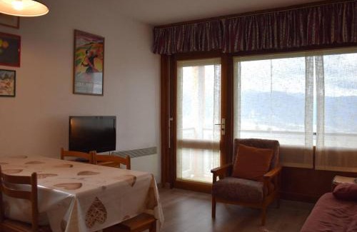 Font-Romeu-Odeillo-Via Apartment | Charmant 2 Pièces Cabine avec Balcon et Parking à Font-Romeu - FR-1-580-30
