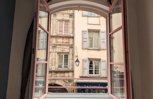 Le Puy-en-Velay House | Charmant 2 pièces au pied de la cathédrale, lumineux et tout inclus, idéalement situé en centre-ville. - FR-1-582-379