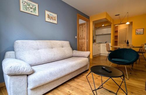 Le Puy-en-Velay House | Charmant 2 pièces au pied de la cathédrale, lumineux et tout inclus, idéalement situé en centre-ville. - FR-1-582-379
