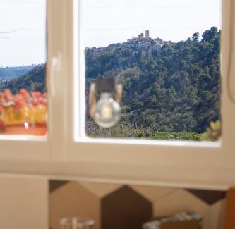 Vence Apartment | charmant 2 pièces vue Saint Paul de Vence 1 chambre
