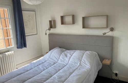 Touques Apartment | Charmant appart rénové pour 6, à 5 min de la plage et du centre, avec parking - Trouville - FR-1-712-65
