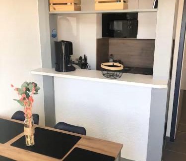 Saint-Nic Apartment | Charmant duplex avec belle vue mer la plage à 100 m