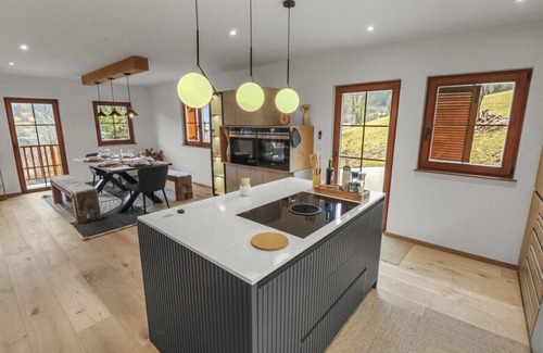 Ormont-Dessous Ski Chalet | Charmant et Spacieux Chalet Moderne