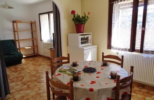La Valla-en-Gier House | Charmant gîte avec jardin et wifi au cœur du Parc Naturel du Pilat, proche de Saint-Étienne - FR-1-496-103