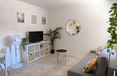 Murviel-les-Beziers Apartment | Charmant Studio à 30min des Plages