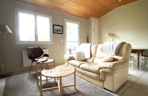 Groix Apartment | Charmant T2 RDC avec jardin privatif à 500m de Loctudy - FR-1-813-1