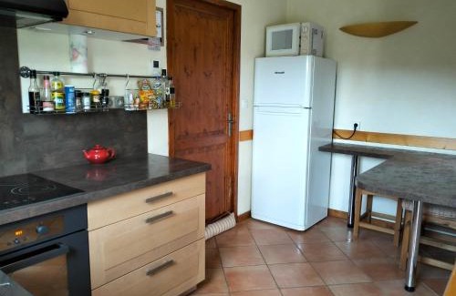 Correncon-en-Vercors Apartment | Charmant T3 avec terrasse et jardin exposés plein sud, parking privé, à 5 min des commerces - FR-1-761-7