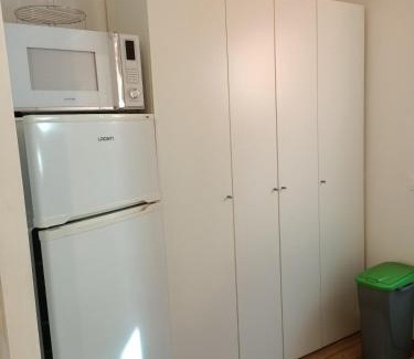 Claouey Apartment | Charmant triplex avec jardin, proche des plages