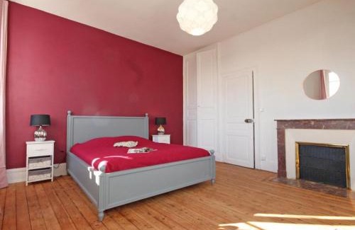 L'Aigle House | Charmante maison de maître 19ème avec grand parc au centre de L'Aigle - FR-1-497-57