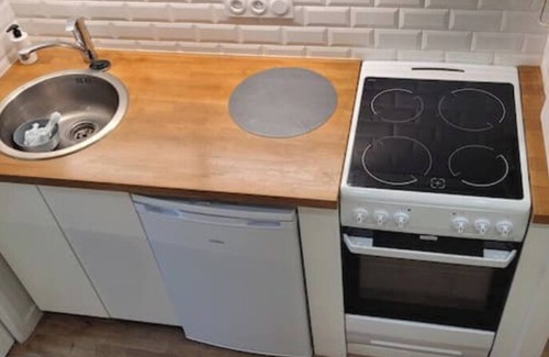 Suresnes House | Charmante Maison et Studio au Coeur de Suresnes