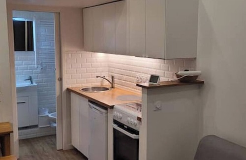 Suresnes House | Charmante Maison et Studio au Coeur de Suresnes