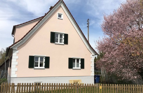 Donauwoerth Apartment | Charmantes Appartement mit Küchenzeile und kostenfreiem WLAN