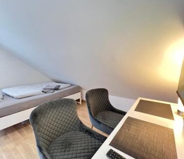 Neureut Sudlicher Teil Apartment | Charmantes Studio-Apartment im Herzen von Neureut - Fußbodenheizung, Regendusche, Waschmaschine, Stellplatz