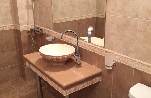 Sveti Vlas Apartment | Charming 1-bedroom apartment with WiFi and AC in pleasant Sveti Vlas