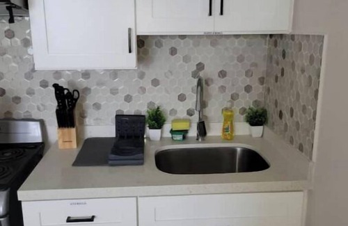 Portmore Apartment | Charming 1-bedroom apartment in wonderful Portmore with AC, WiFi