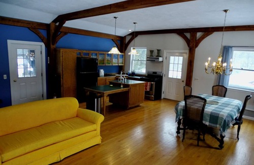 Putney Apartment | Charming 1-bedroom apartment with AC, WiFi in pleasant Putney