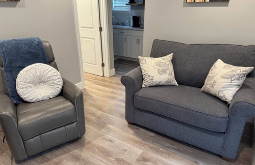 Douglasville House | Charming 1-bedroom house in nice Douglasville with WiFi, AC