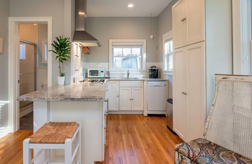Village of Southampton Cottage | Charming 1-bedroom cottage in the heart of Southampton Village