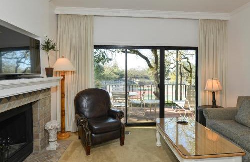 Napa House | Charming 2 bd Condo at Silverado