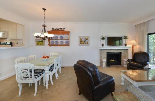 Napa House | Charming 2 bd Condo at Silverado