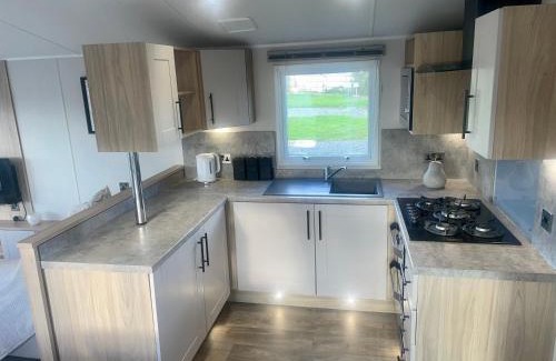 East Drayton Ski Chalet | Charming 2-Bed Chalet in Tuxford