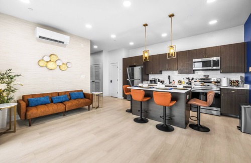 Fells Point Apartment | Charming 2-bedroom apartment with WiFi AC in Fells Point, MD