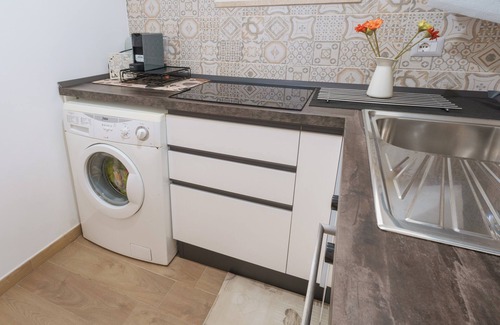 Torre Canne Cottage | Charming 2-bedroom cottage in enchanting Puglia with AC, WiFi