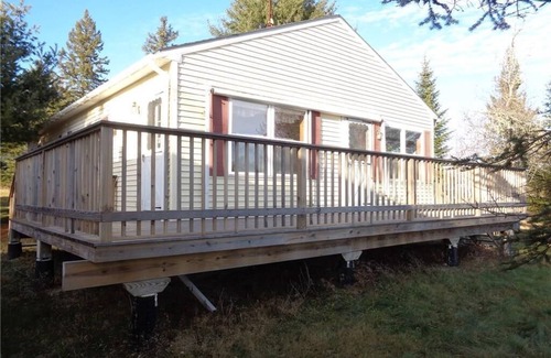 Milbridge House | Charming 2-bedroom house in lovely Milbridge, located on the Narraguagus River.