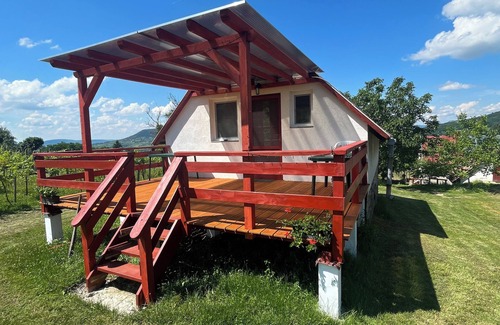 Nemesgulacs Cottage | Charming 2-bedroom cottage with WiFi, AC in beautiful Nemesgulács