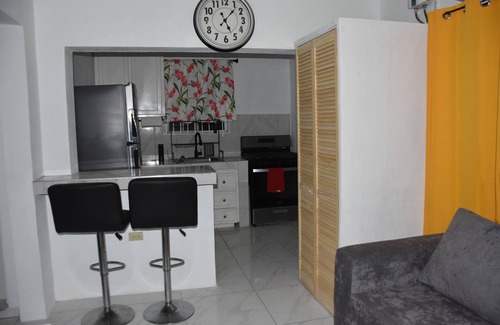 Port Antonio House | Charming 2-bedroom house with AC, WiFi in enchanting Port Antonio, Portland