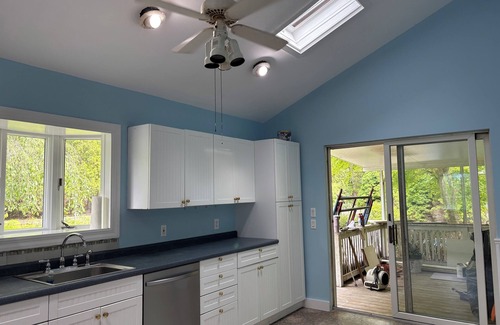 Southampton House | Charming 2-bedroom house with WiFi and AC in wonderful Southampton