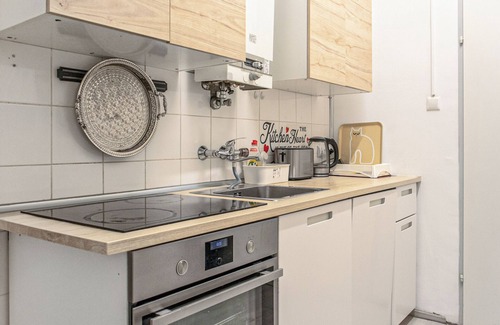 Brigittenau Apartment | Charming 2BR Apt in Prime Location