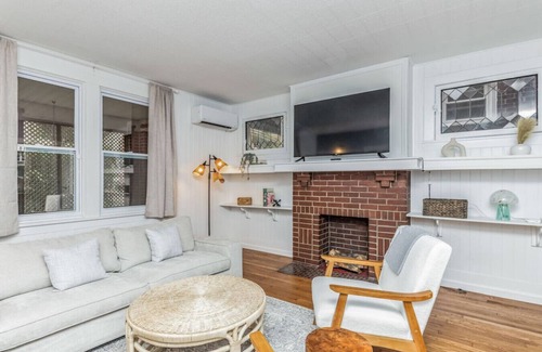 Forest Hills House | Charming 3-Bdrm in Pittsburgh