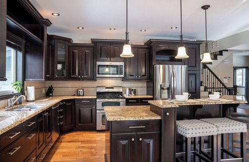 Revelstoke House | Charming 3 Bed, 2.5 Bath Home by Revelstoke Mountain Resort