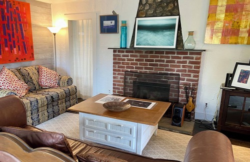 Alden Manor Cottage | Charming 3-bedroom Steps from Beach in Point Lookout
