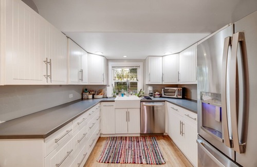 Eiber House | Charming 3 Bedroom 1940s Farm House