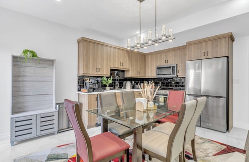 LaSalle Apartment | Charming 3-bedroom apartment with AC, WiFi in pleasant Lasalle