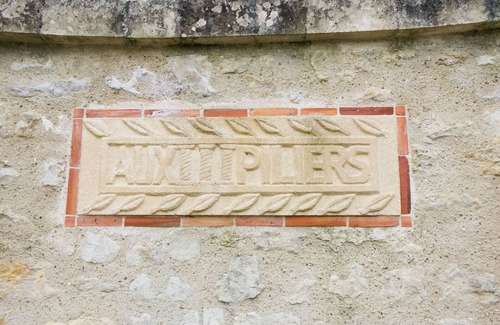 Pissotte Cottage | Charming 3-Bedroom Architect's Cottage with Private Garden and Parking in Pissotte