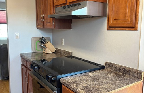 Rapid City House | Charming 3-bedroom house in Black Hawk, WiFi. Kid Friendly, Close to freeway.