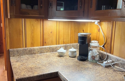 Cottontown House | Charming 3-bedroom house located in Cottontown just 20 miles from Nashville