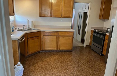 Oak Park House | Charming 3-bedroom house with AC and WiFi in amazing San Diego