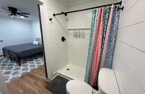 Yantis House | Charming 3-bedroom Lake House in Yantis with WiFi